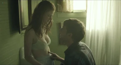 Голая киска Роуз Лесли