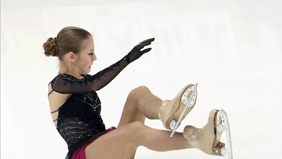 Трусова Александра 2022 рыжая