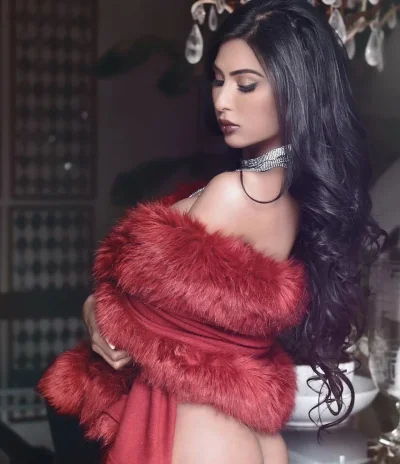 Модель Амелия Мальтепе