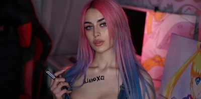 Морана Батори грудь