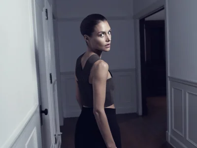 Голая актриса Ханна Уэр