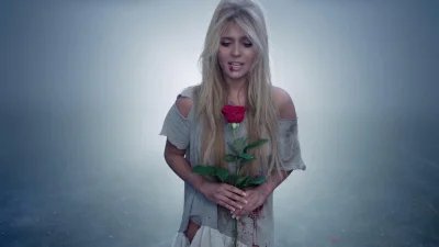 Анна Шульгина в купальнике