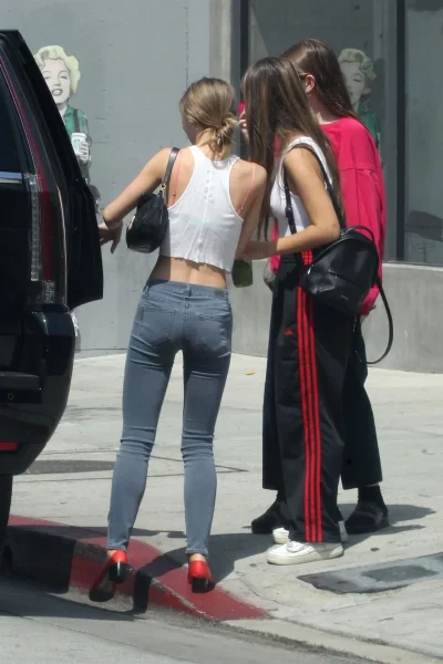 Лили-Роуз Депп фото