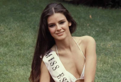 Лола Форнер молодая голая