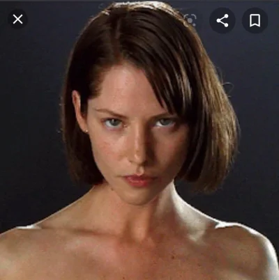 Сиенна Гиллори Джилл Валентайн купальник