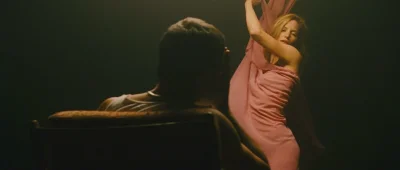 Сиенна Гиллори постельные сцены