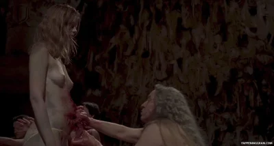 Голая миа гот в фильме «нимфоманка