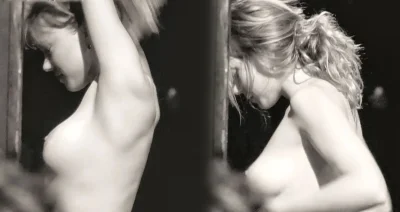 Леа Сейду голая позирует