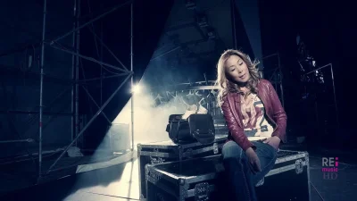 Анита Цой в купальнике