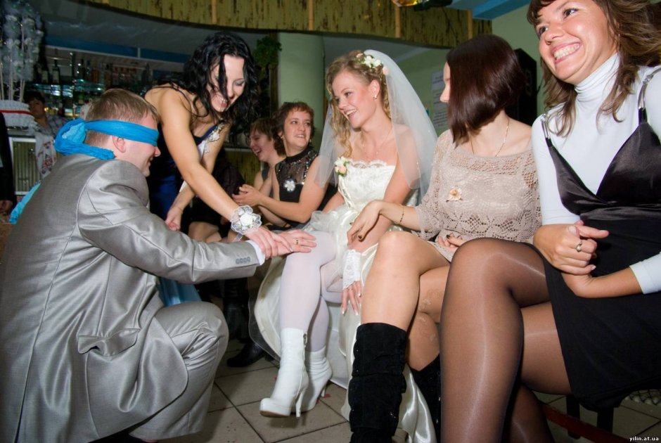 Девчонки на корпоративе