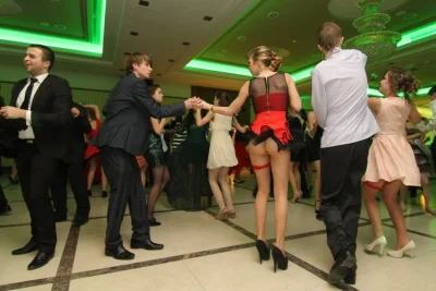 Под платьем на корпоративе