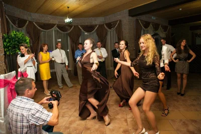 Женщины на корпоративе