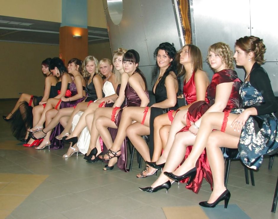 В чулках на корпоративе