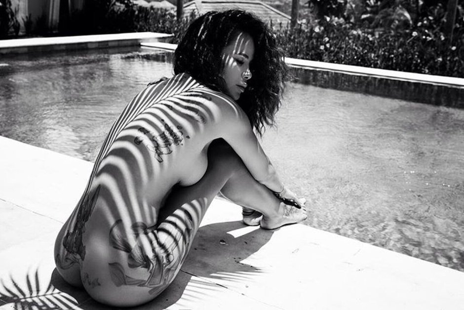 Айза Анохина обнаженка