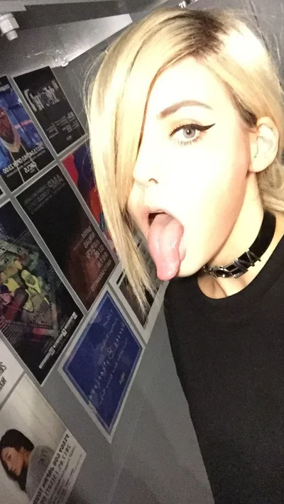 Алина Рин язык