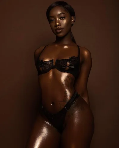 Даниэль Николь модель мулатка