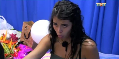 Алиана Устиненко в купальнике