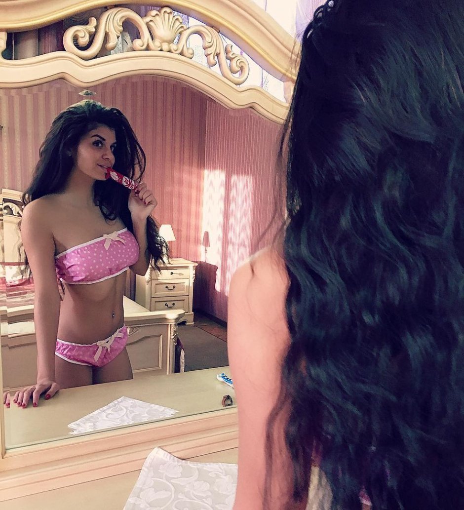 Алиана Гобозова в Нижнем белье