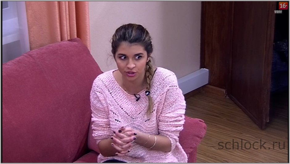 Алиана Гобозова в купальнике