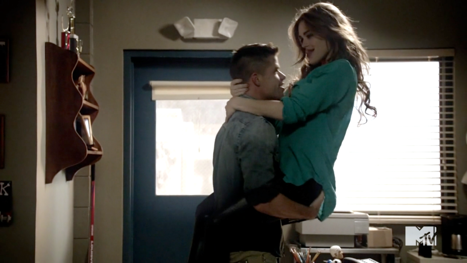 Сериал волчонок лидия и эйдан