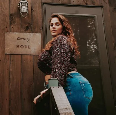 Тина Льюис Tina Louise 18