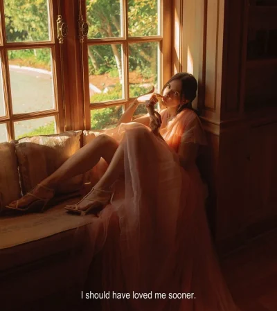 Эйса Гонсалес попка