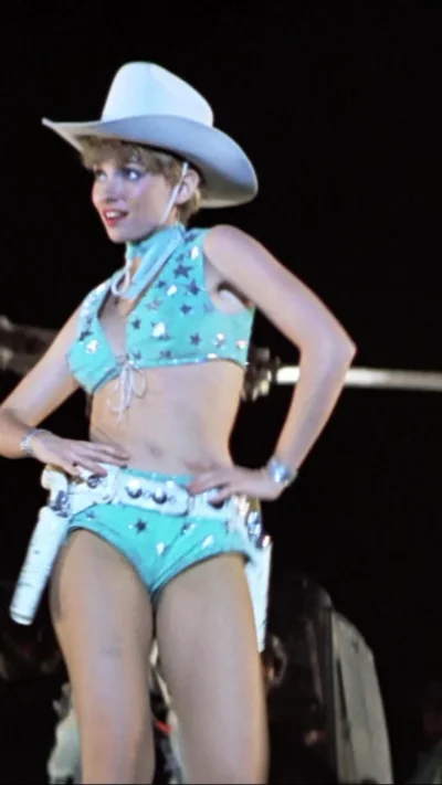 Синтия вуд голая