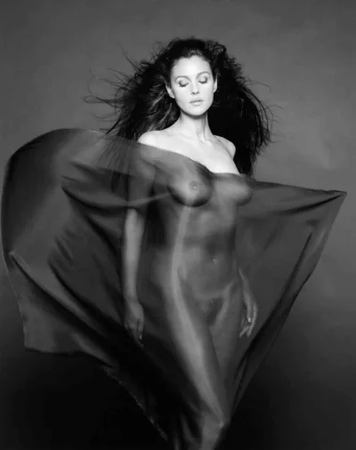 Моника беллуччи голая