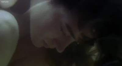 Дженнифер Коннелли сквозь снег ню