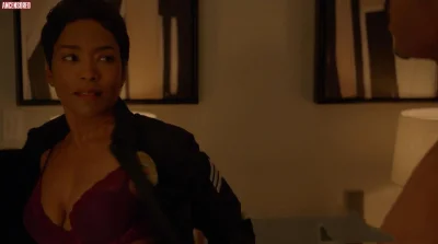 Анджела бассетт голая