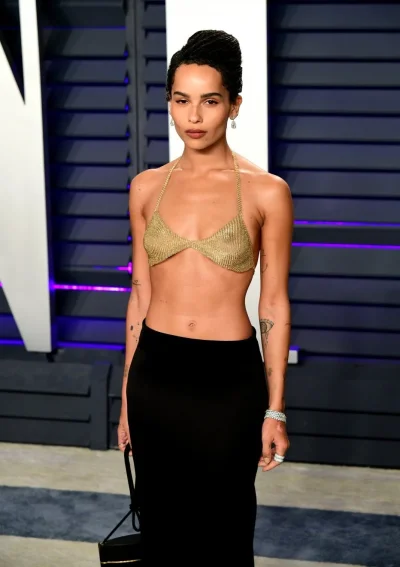 Зои Кравиц в бикини