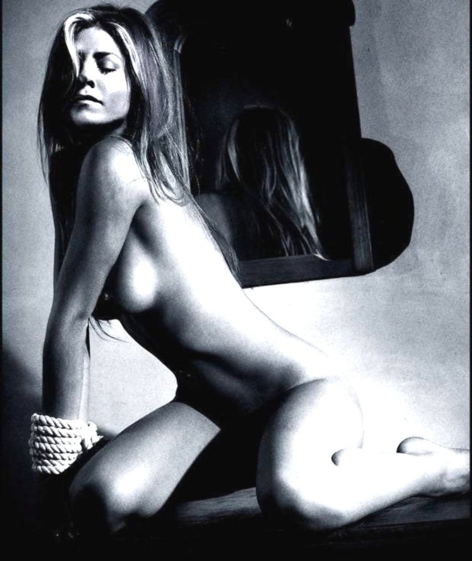 Дженнифер энистон в молодости