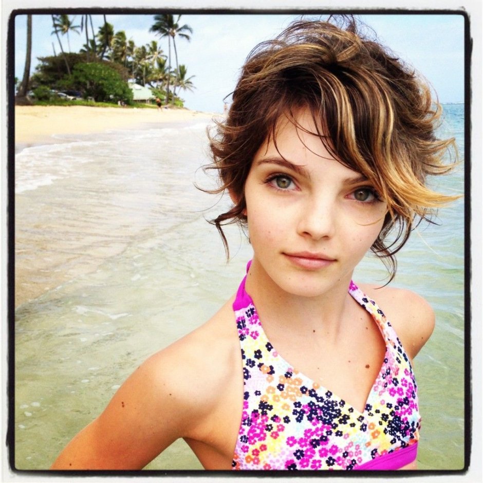 Камрен Бикондова голая