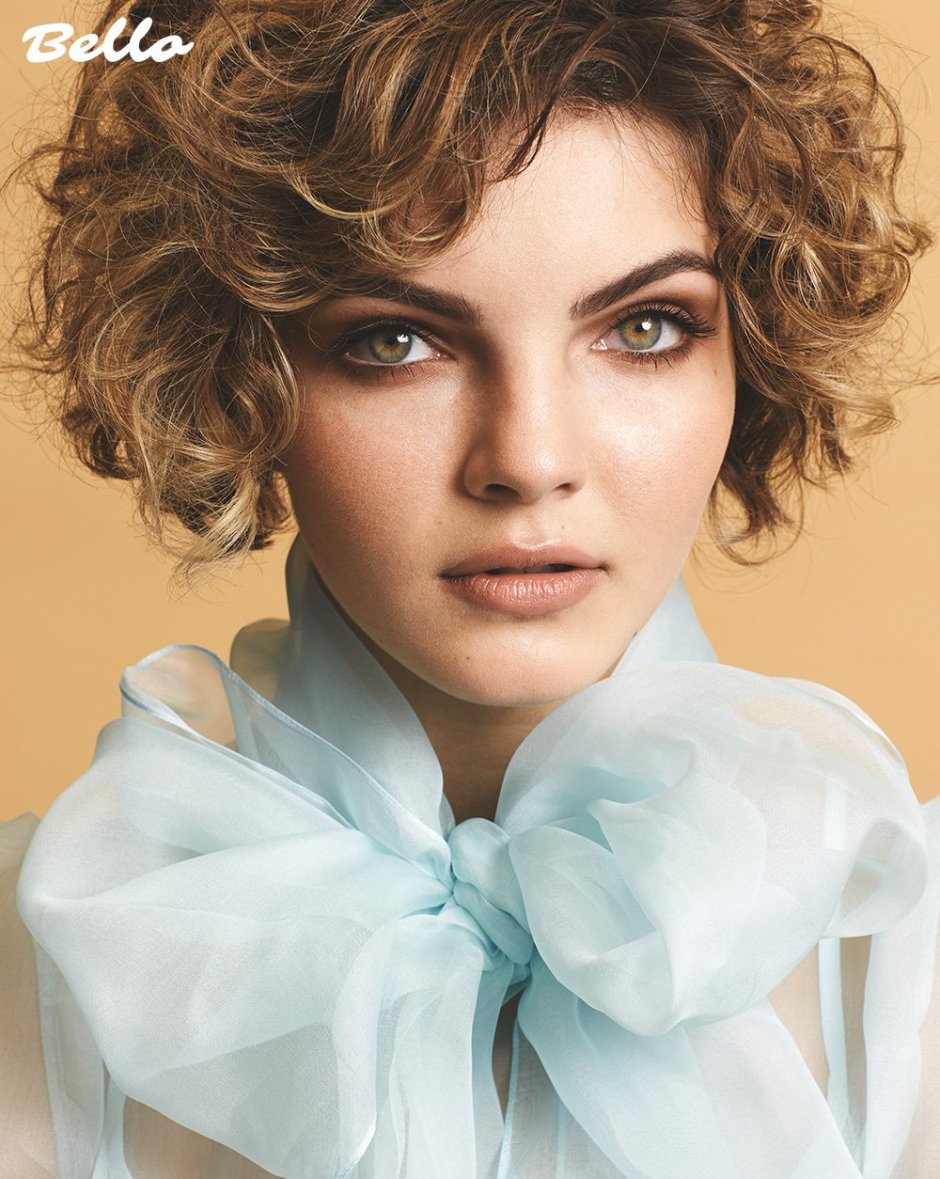 Камрен Бикондова Legs