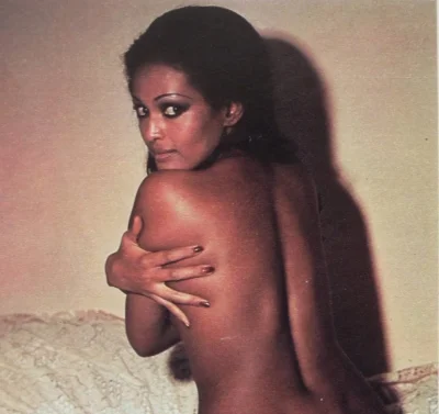 Зеуди Арая Кристальди плейбой