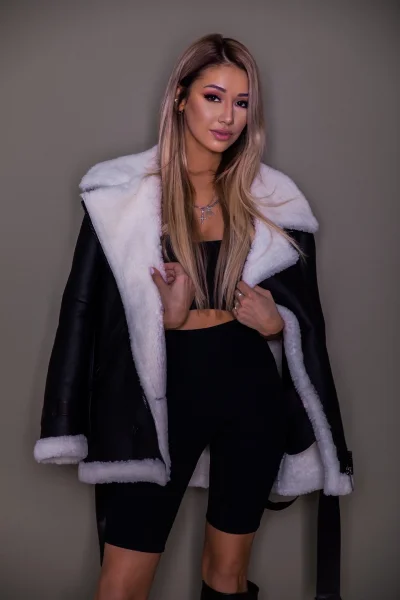 Лера Козлова