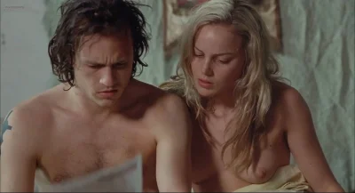 Эбби Корниш в молодости ню