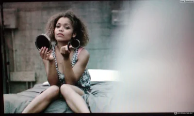 Отбросы Алиша и Саймон постельные