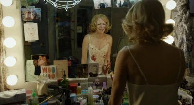 Андреа Райзборо обливион в бассейне