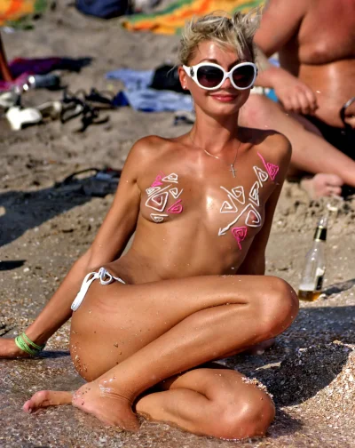 Девушки на пляжах Казантипа ню