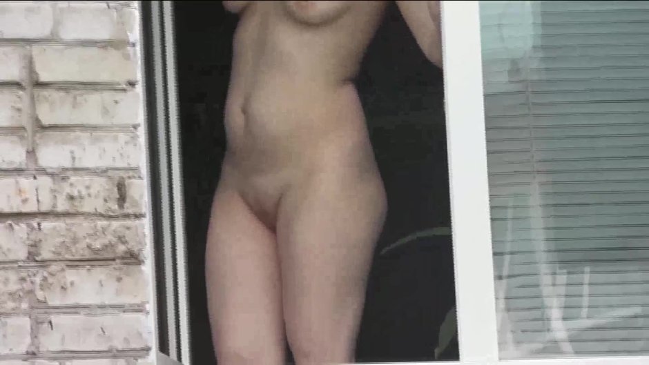 Голые соседки