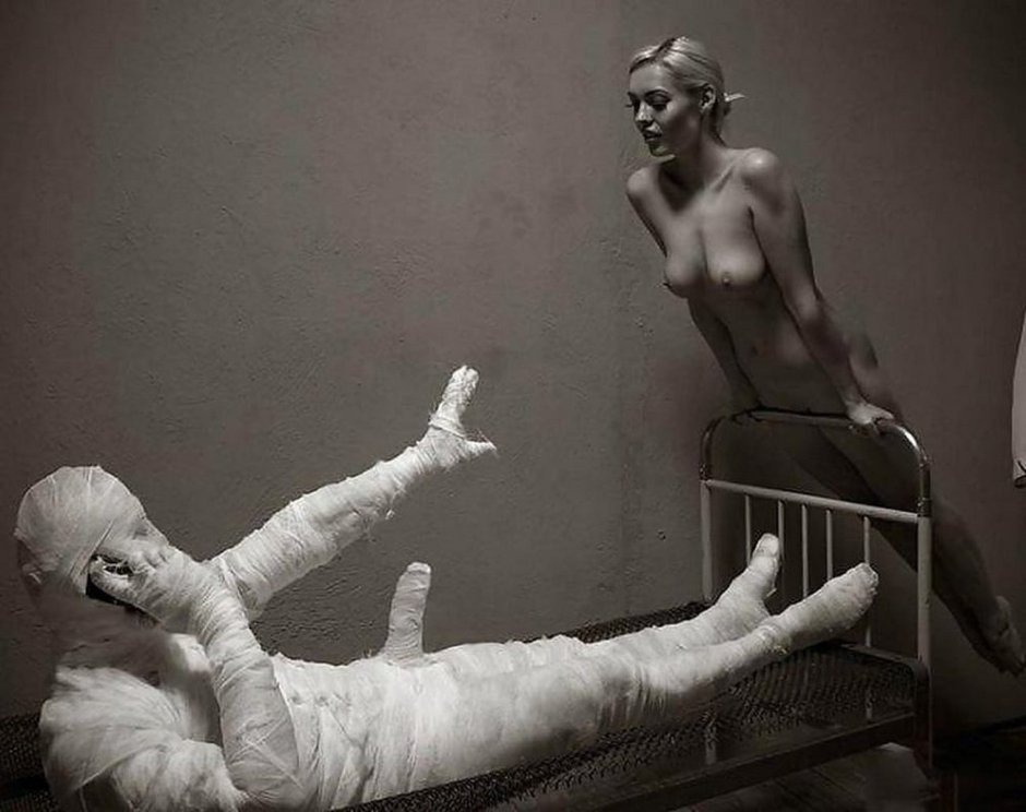 Порнографическая реклама