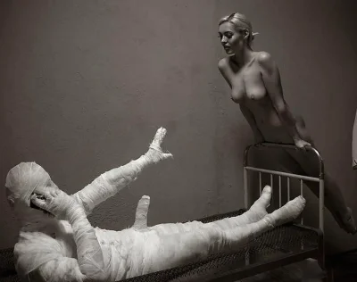 Порнографическая реклама