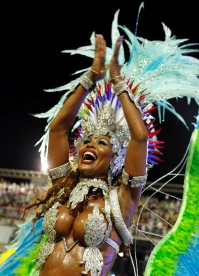 Вивиана Кастро тапасексо