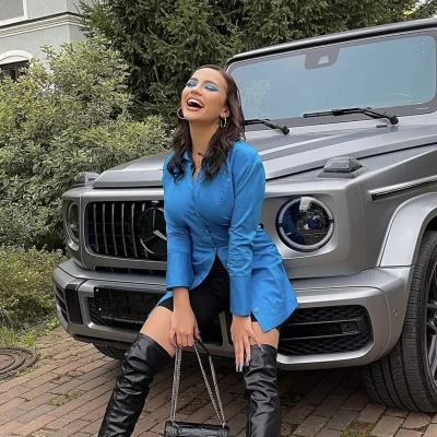 Ягодицы горячие карнавал