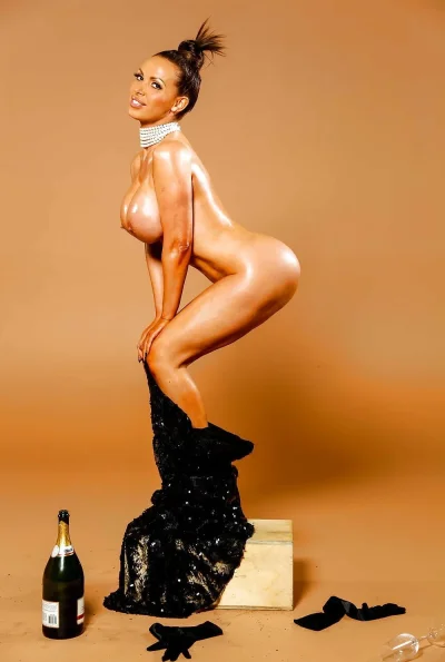 Кардашян Ким обнаженка