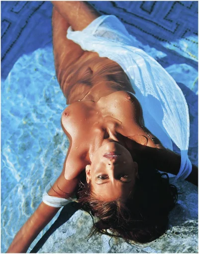 Любовь Толкалина грудь голая