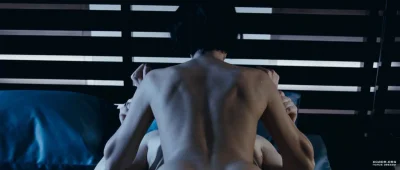 Обнаженная актриса