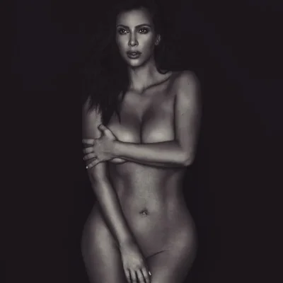 Ким Кардашьян обнажёнка