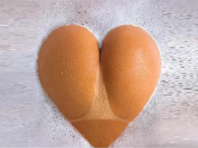 Попа сердечком